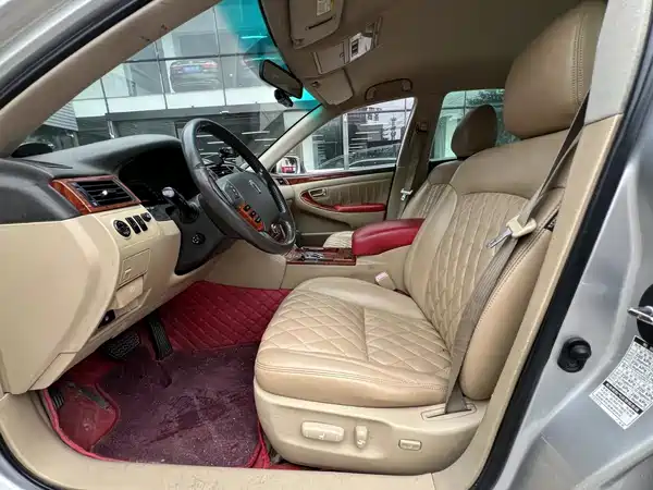 Toyota Crown 2006