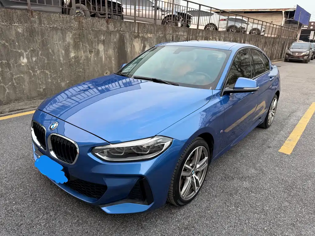 BMW 1 Series 2019 — фото 1