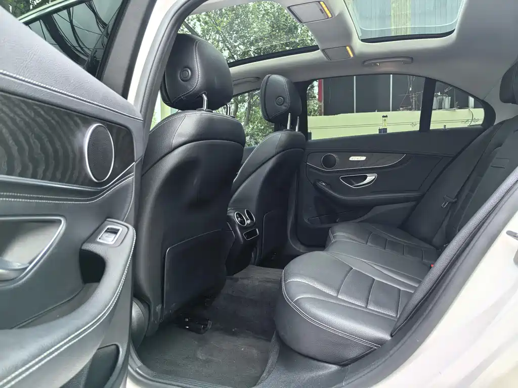 Mercedes-Benz C-Class 2019