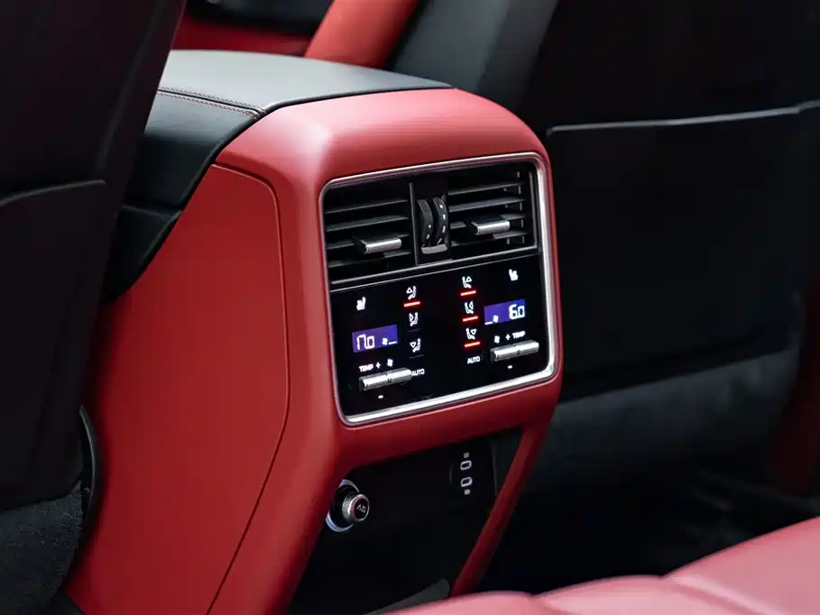 Porsche Cayenne 2022 — фото 12