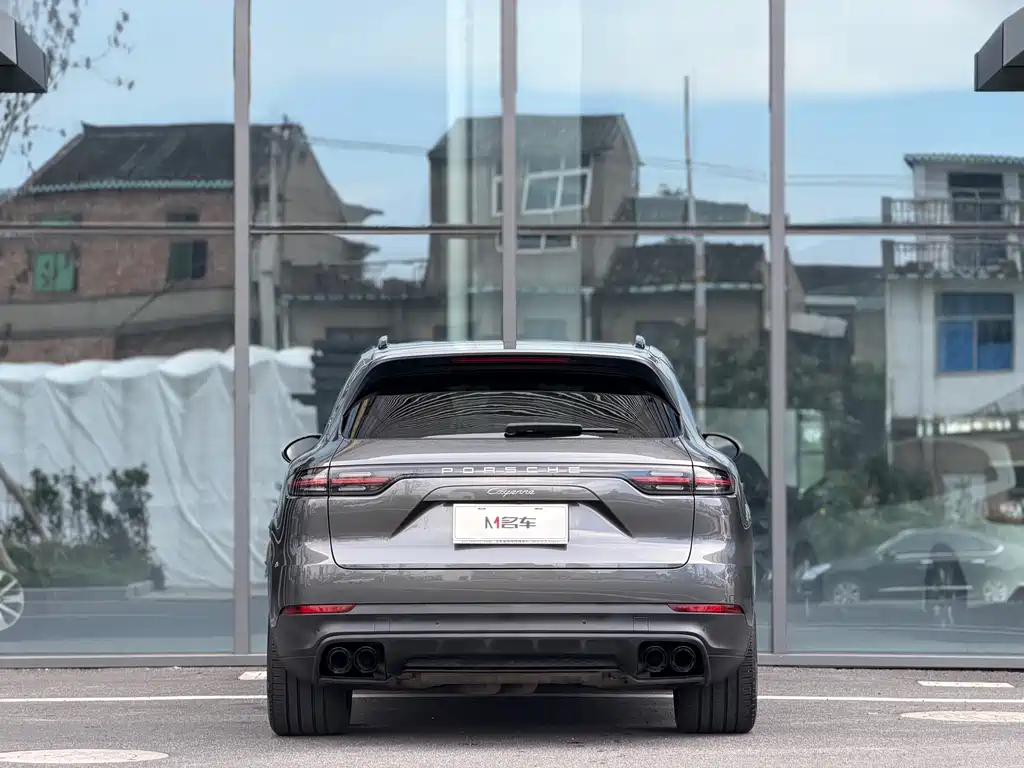 Porsche Cayenne 2021