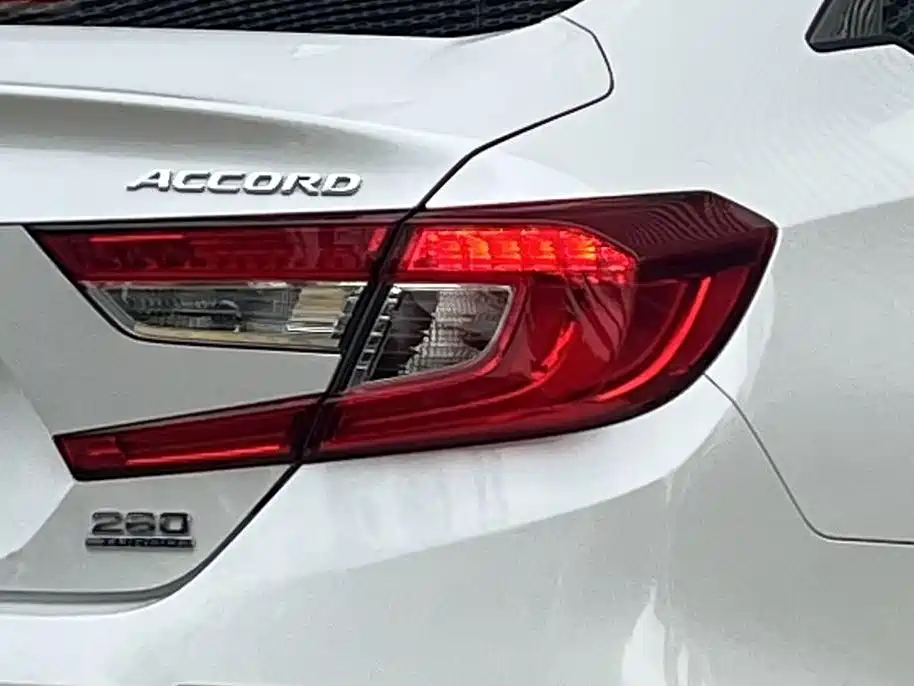 Honda Accord 2021 — фото 19