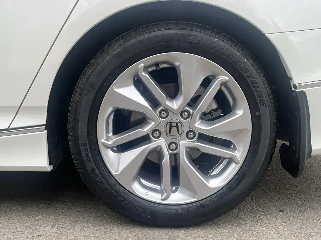 Honda Accord 2021 — фото 17