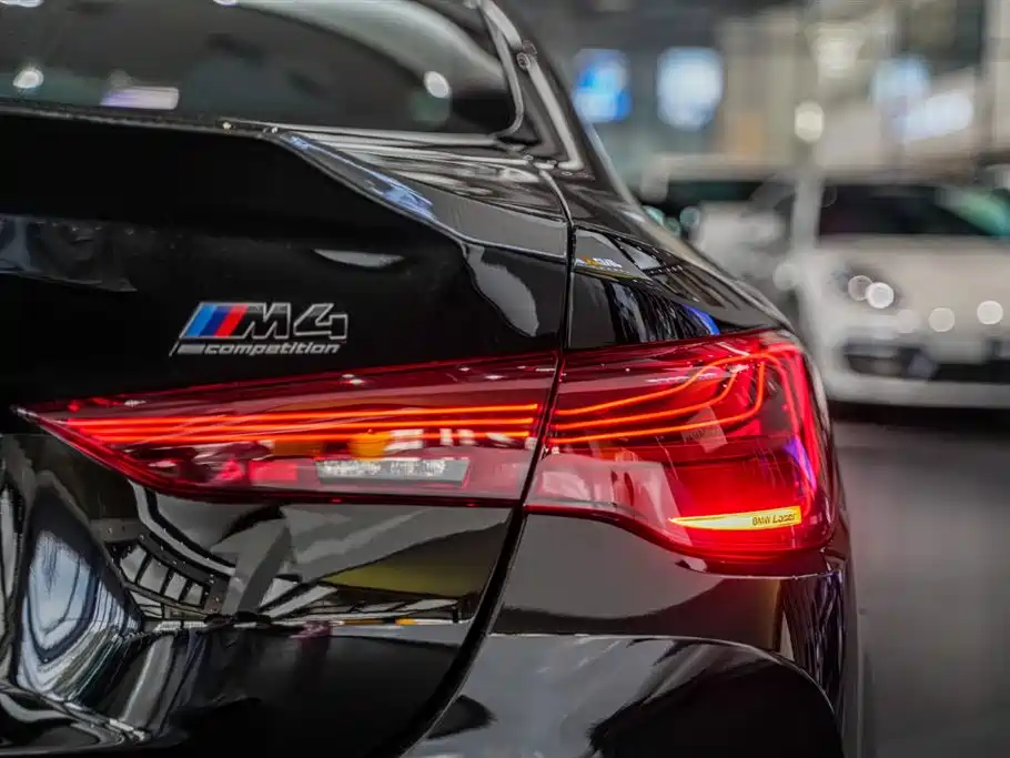 BMW M4 2025 — фото 14