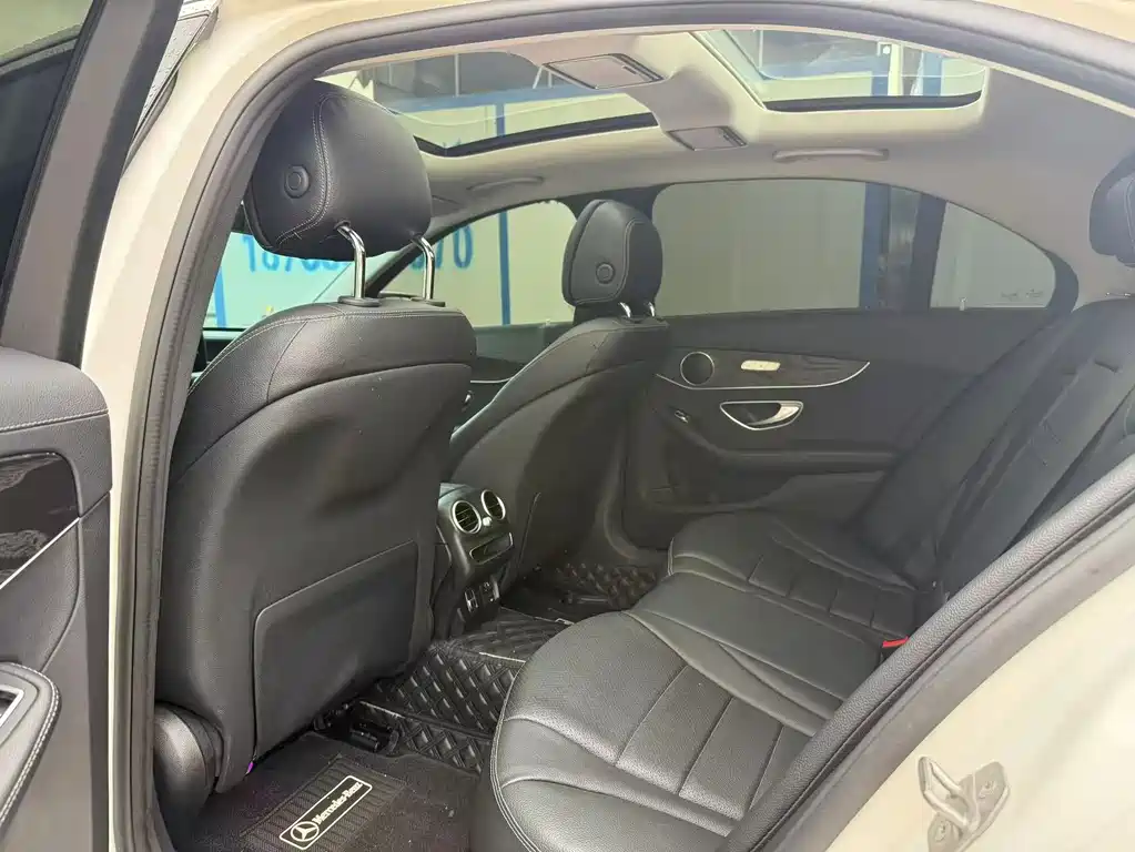 Mercedes-Benz C-Class 2021