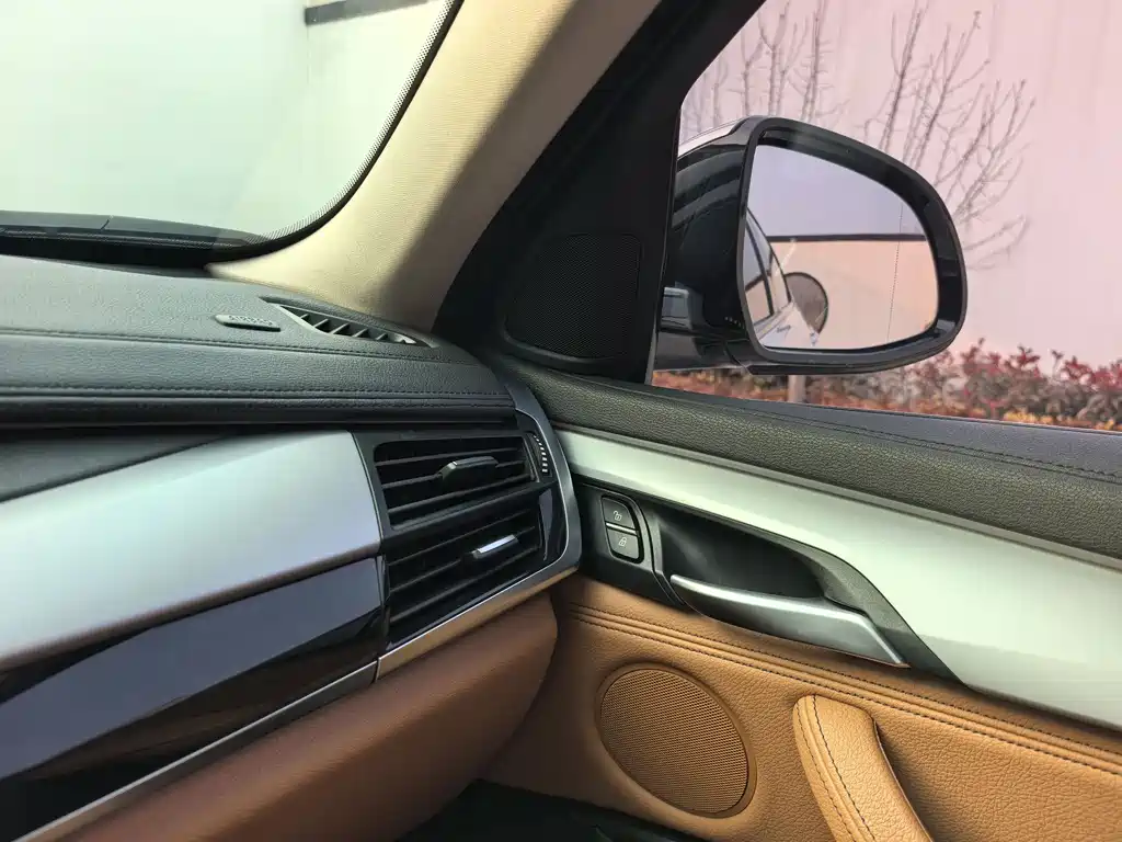BMW X6 2018 — фото 16