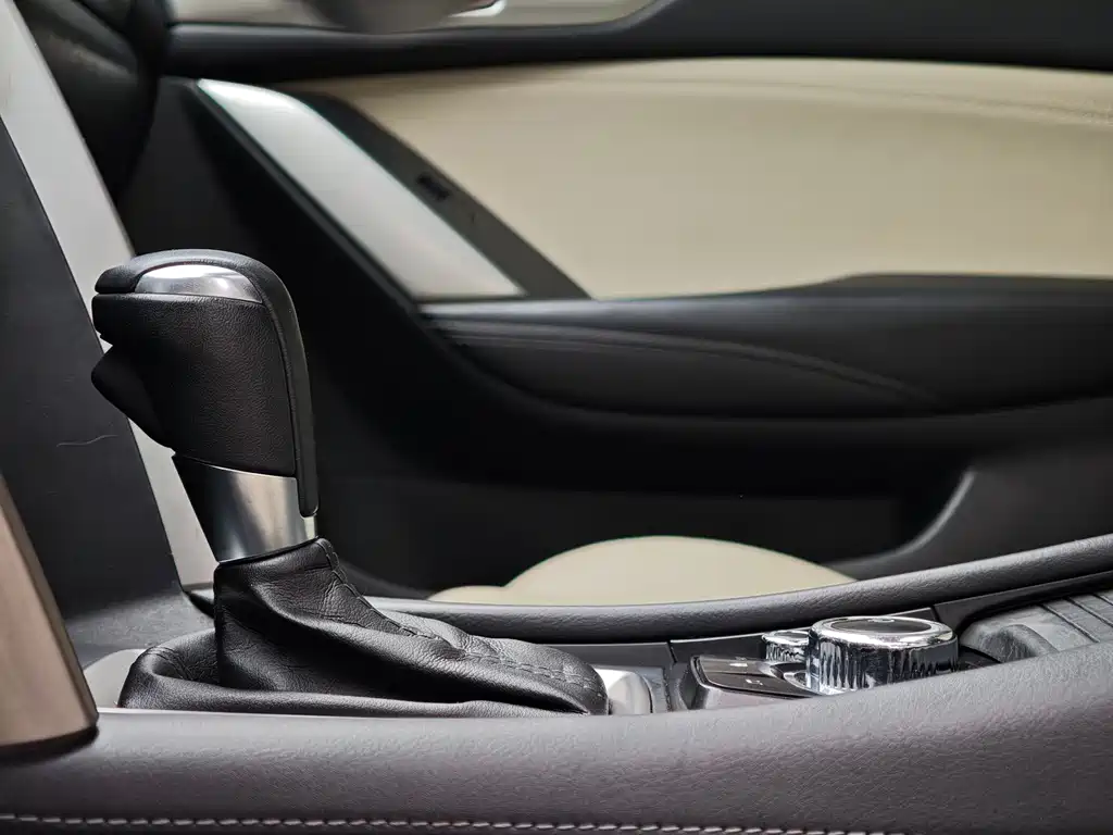 Mazda CX-4 2016 — фото 18