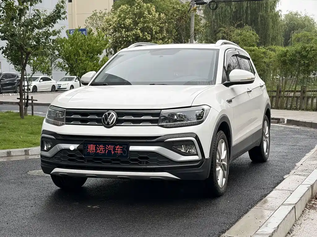 Volkswagen T-Cross 2021 — фото 1