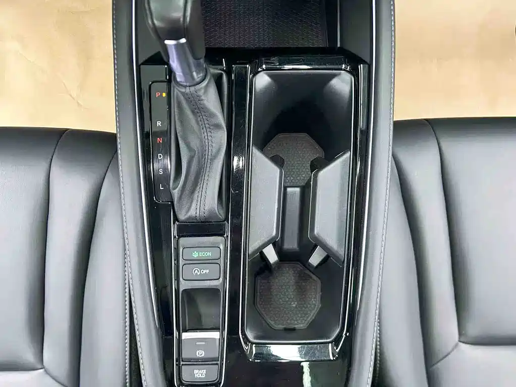 Honda Accord 2023 — фото 18