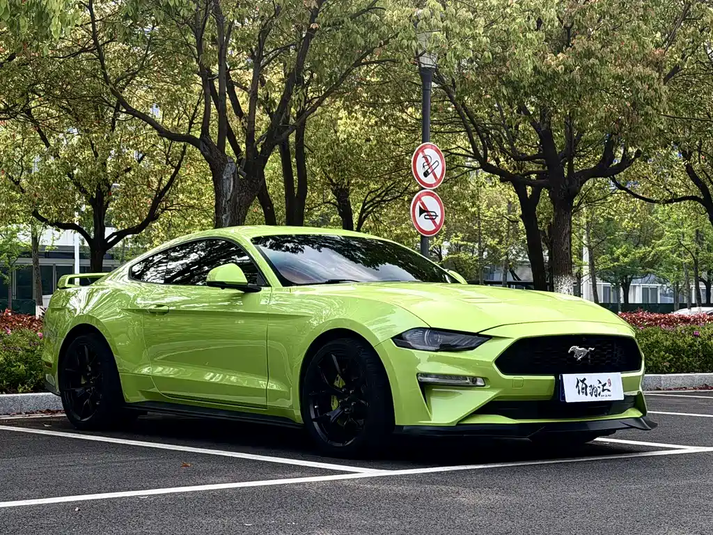 Ford Mustang 2020 — фото 3