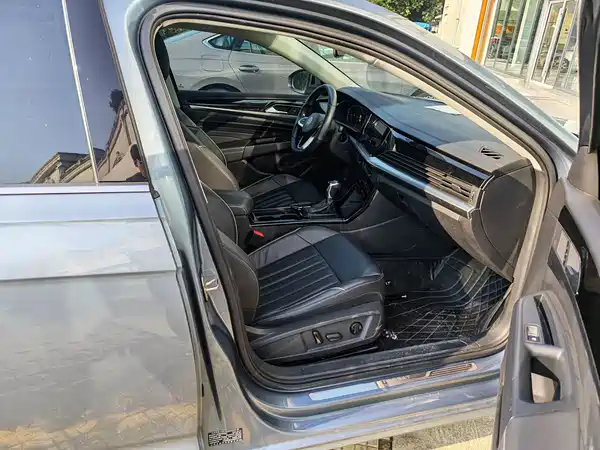 Volkswagen Passat 2022