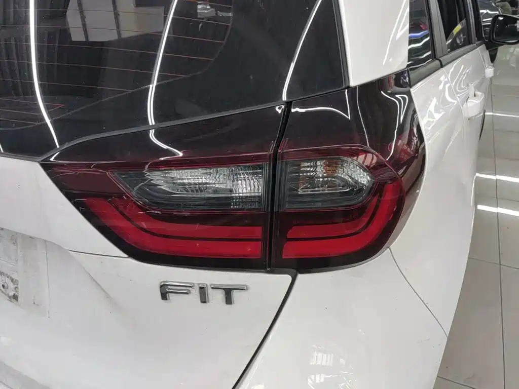 Honda Fit 2022 — фото 8