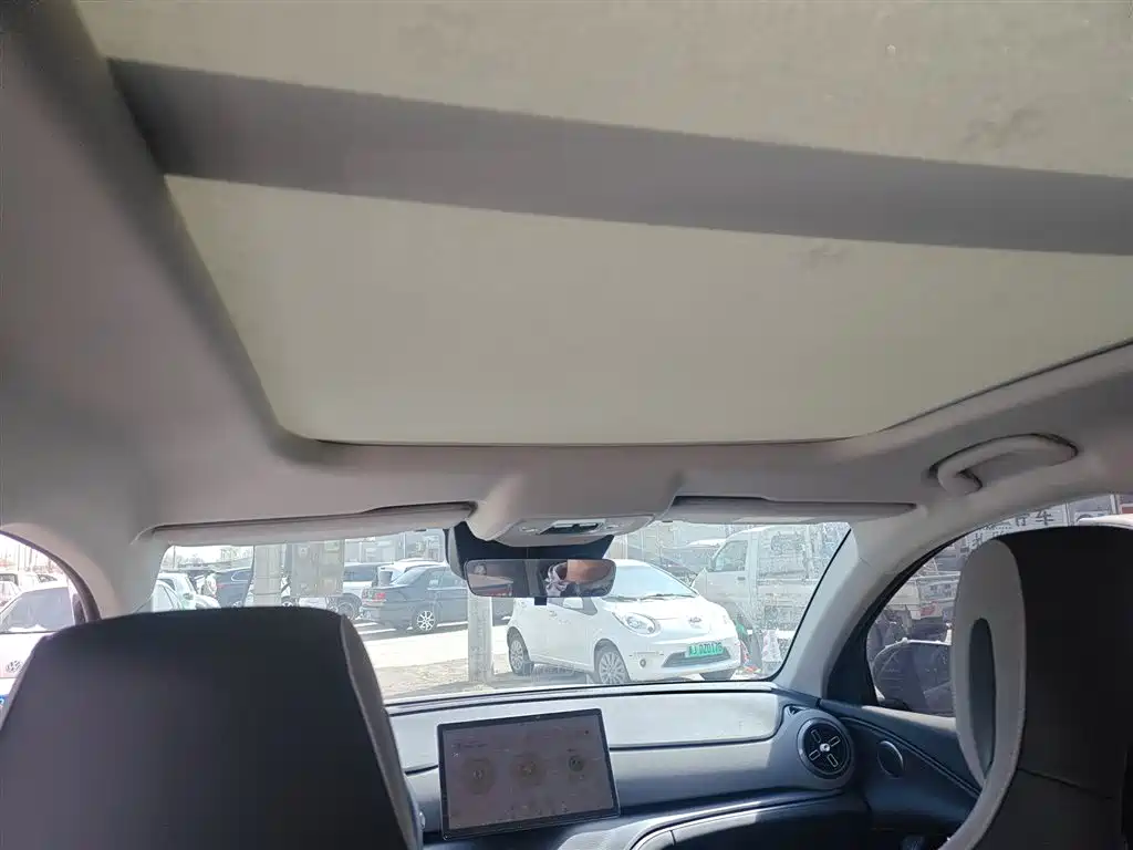 BYD Seal 05 DM-i 2025 — фото 14