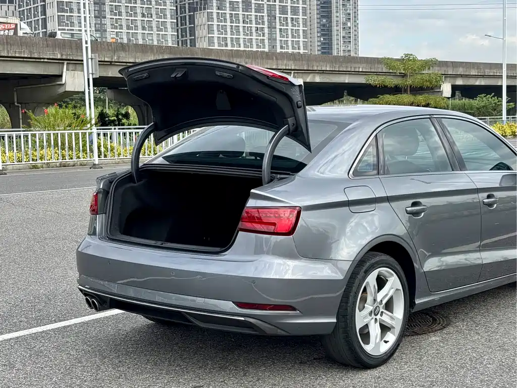 Audi A3 2019 — фото 14