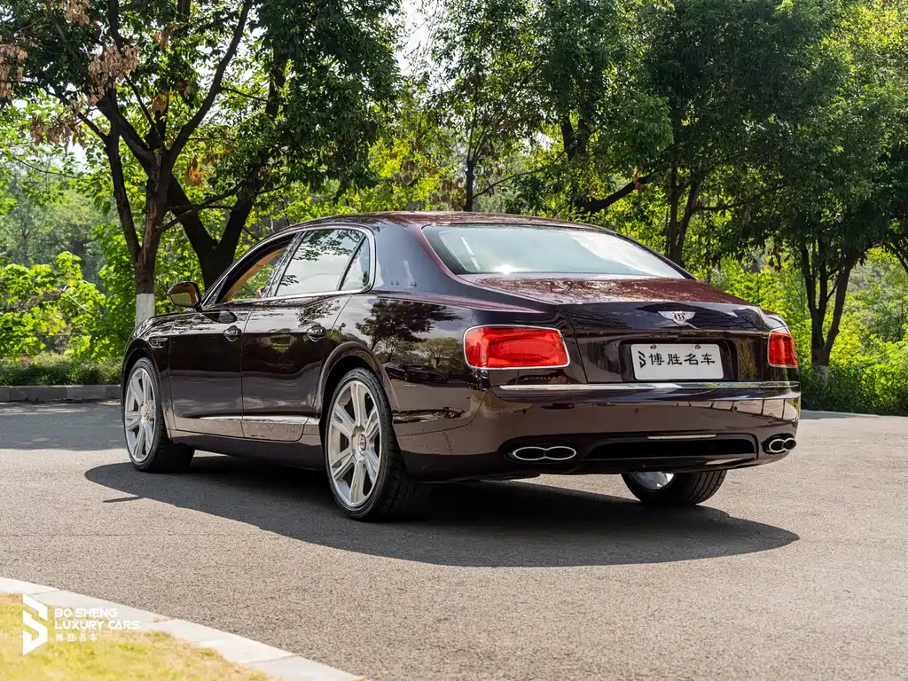 Bentley Flying Spur 2016 — фото 24
