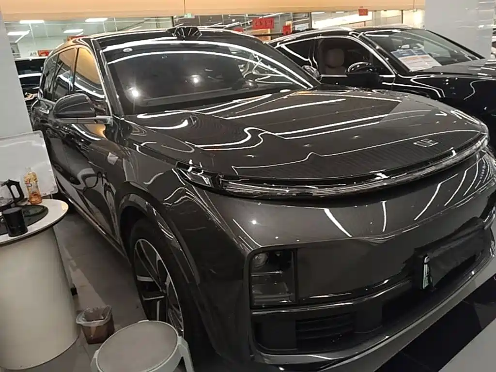 Li Auto Li L9 2025