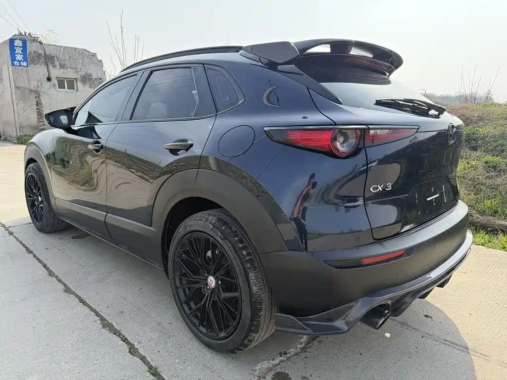Mazda CX-30 2022 — фото 10