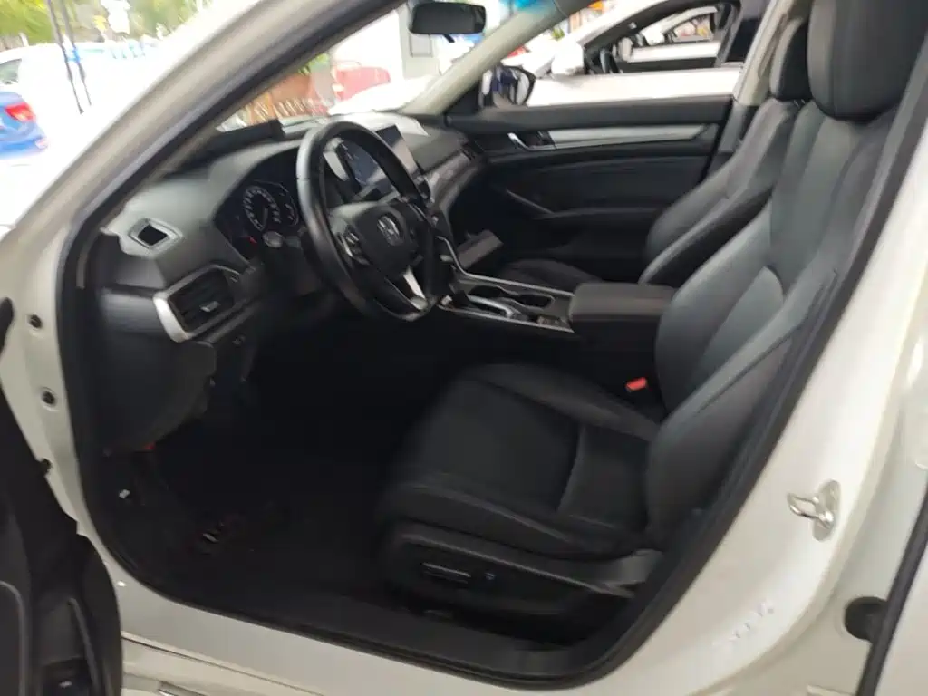 Honda Accord 2021 — фото 15