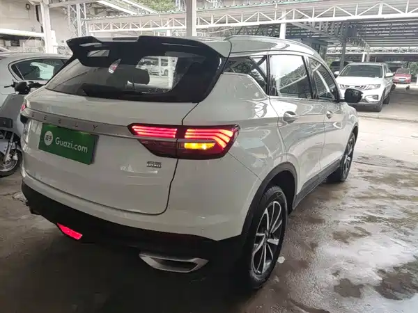 Geely Binyue 2021