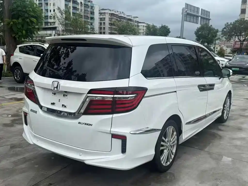 Honda Elysion 2018