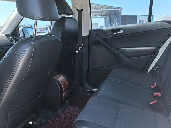 Volkswagen Tiguan 2015