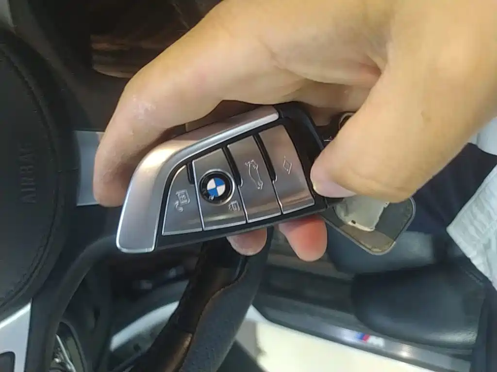 BMW 5 Series 2018 — фото 17