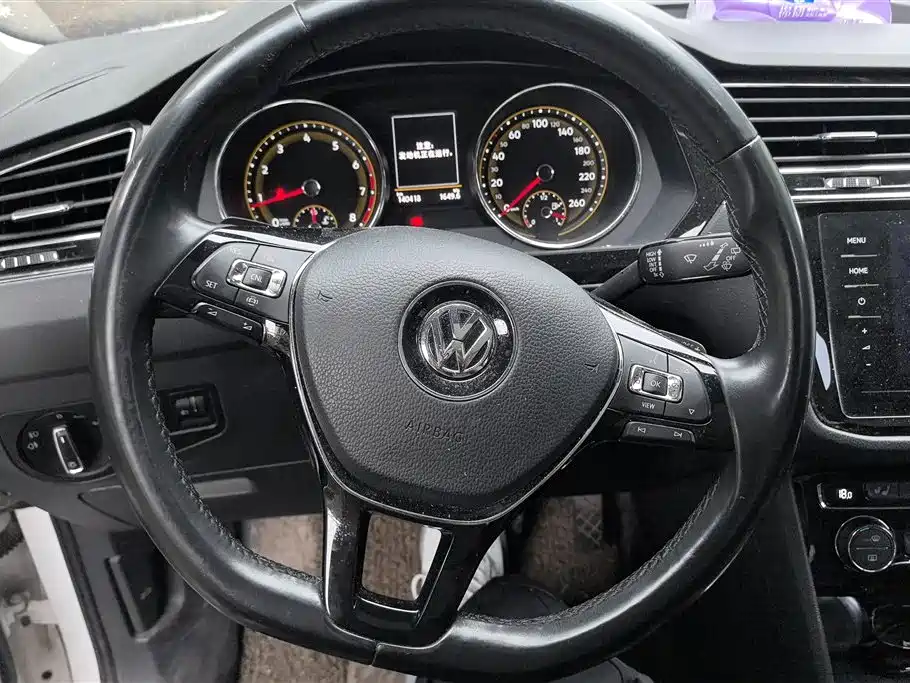 Volkswagen Tiguan L 2020 — фото 14