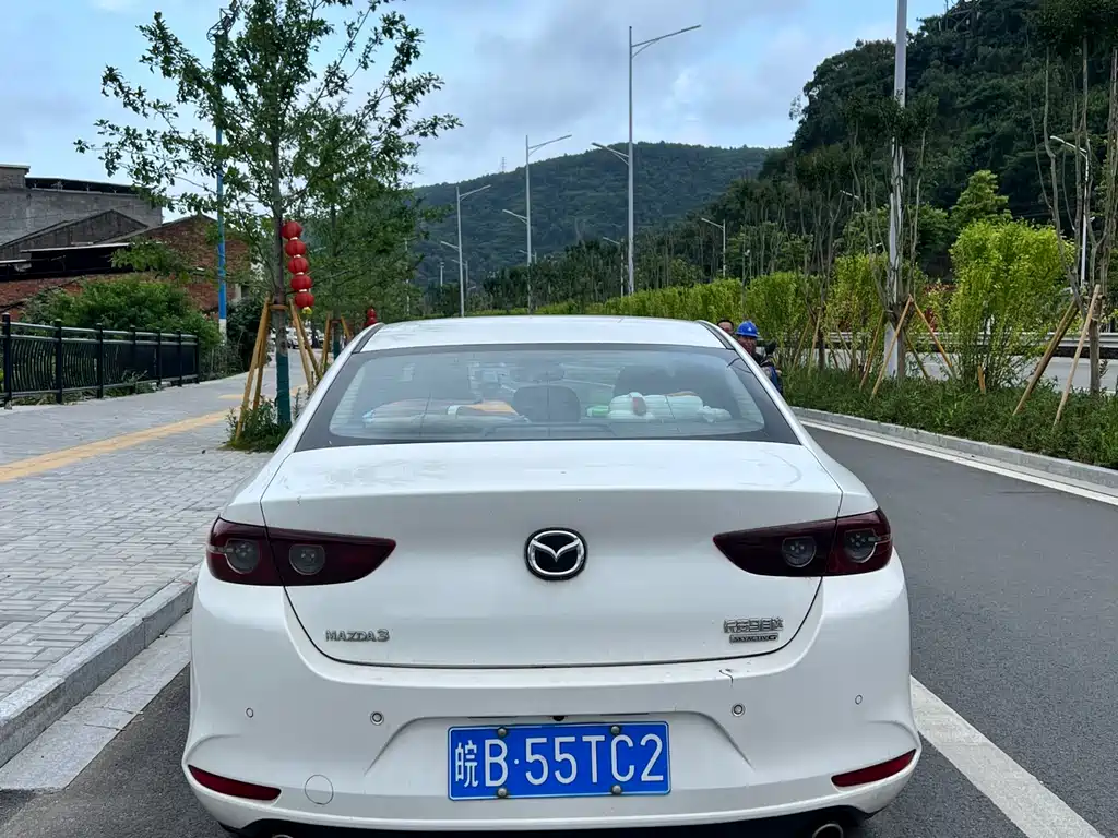 Mazda 3 Angkesela 2022