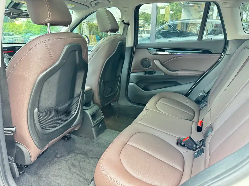BMW X1 2020 — фото 17