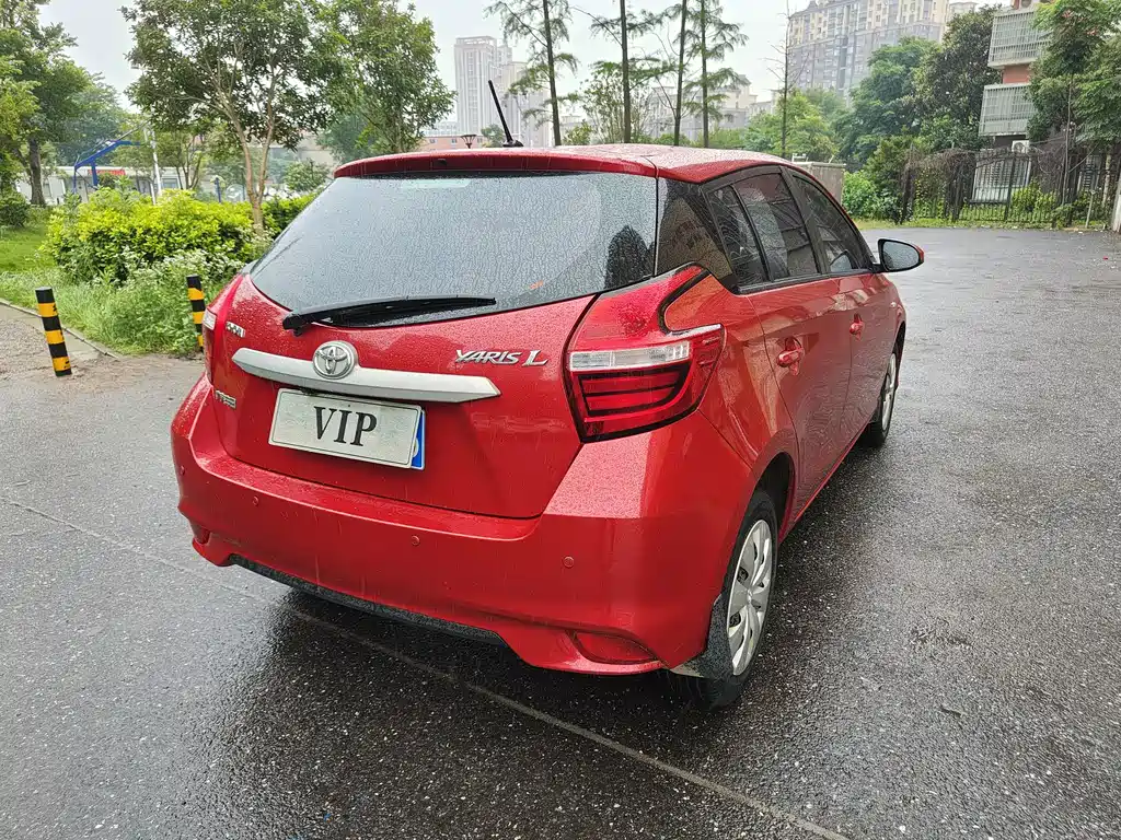 Toyota Yaris L 2017