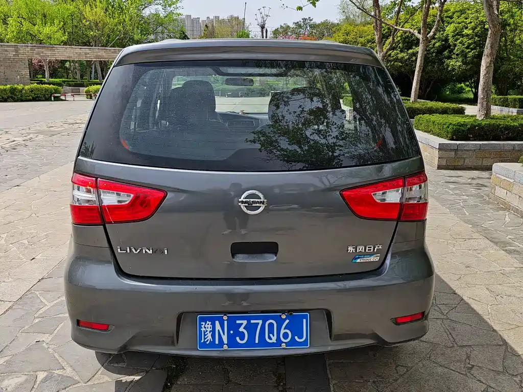Nissan Livina 2018 — фото 6