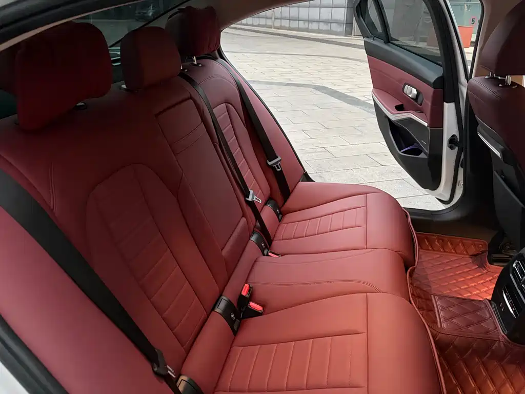 BMW 3 Series 2021 — фото 14