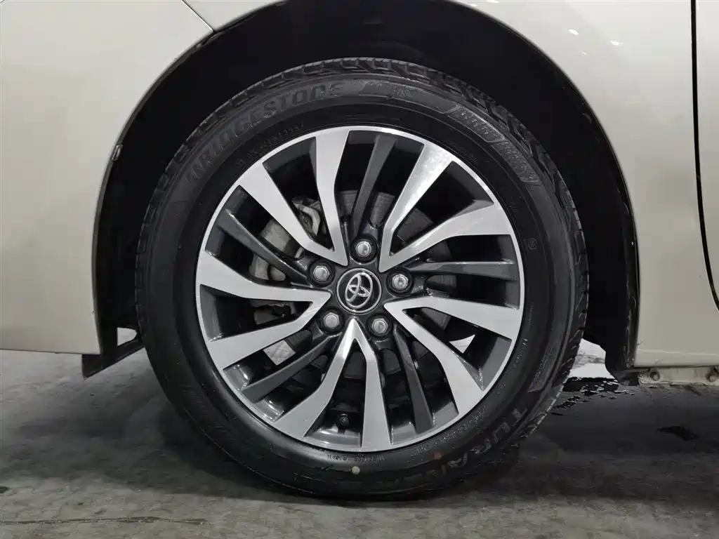 Toyota Corolla 2019 — фото 17