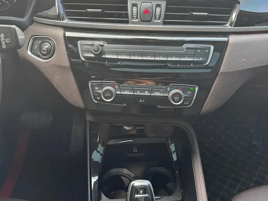 BMW X2 2021 — фото 12