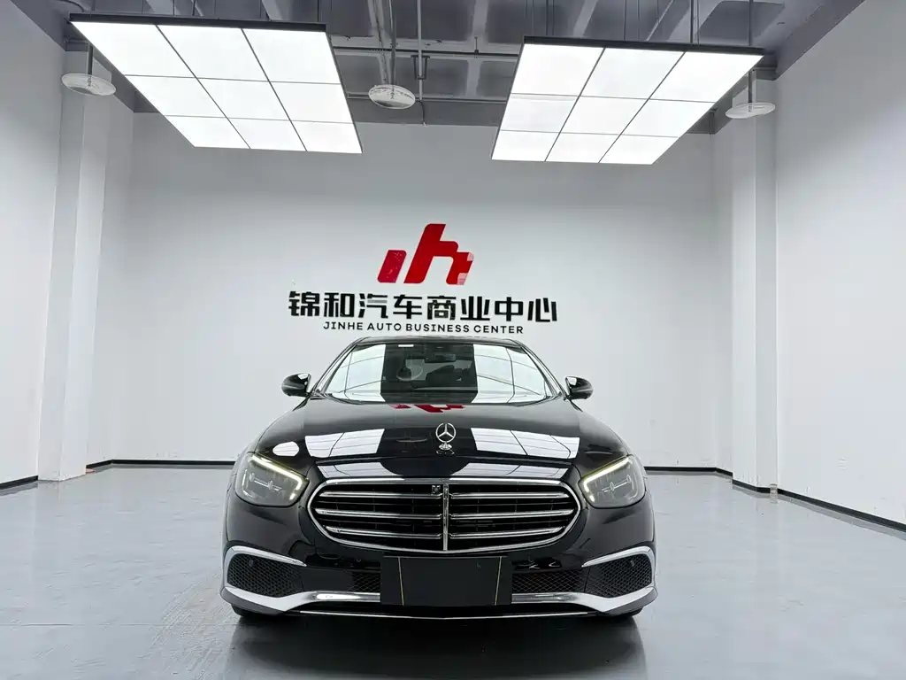 Mercedes-Benz E-Class 2023