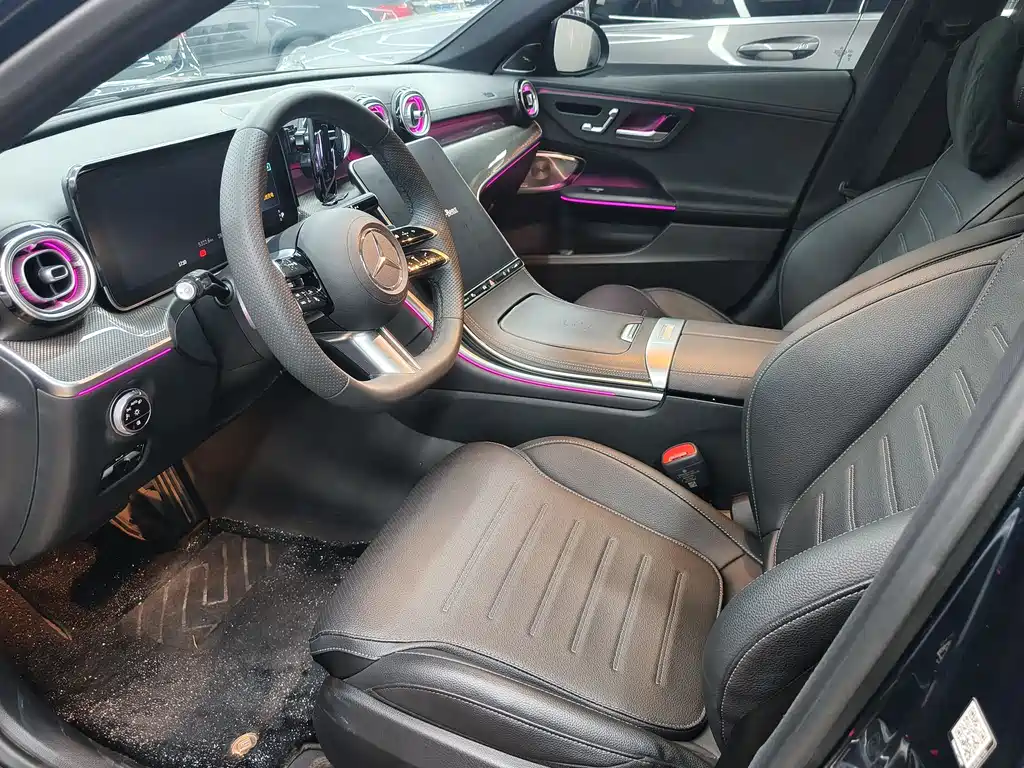 Mercedes-Benz C-Class 2024