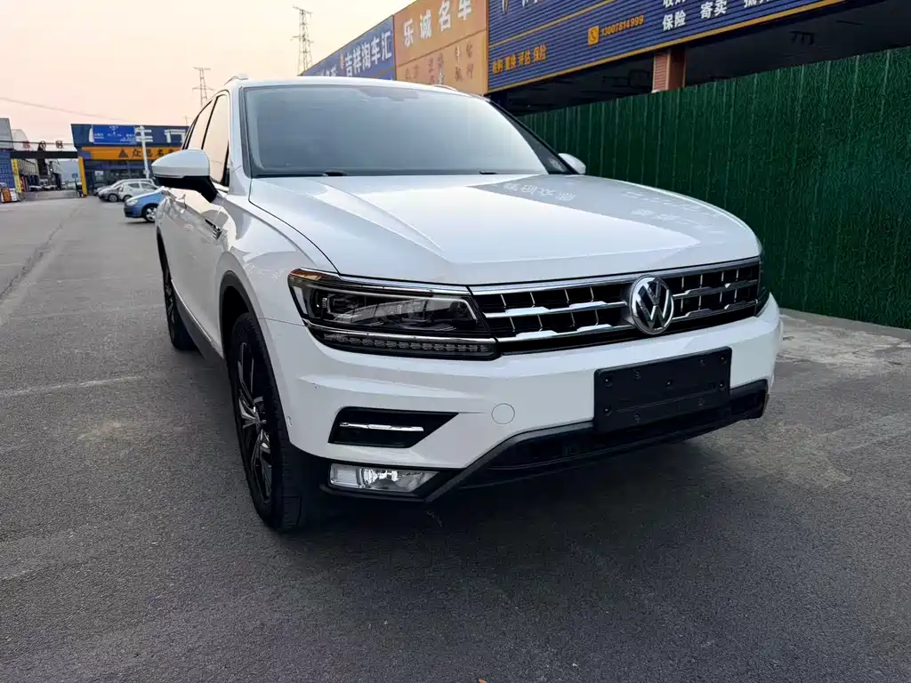 Volkswagen Tiguan L 2019 — фото 3