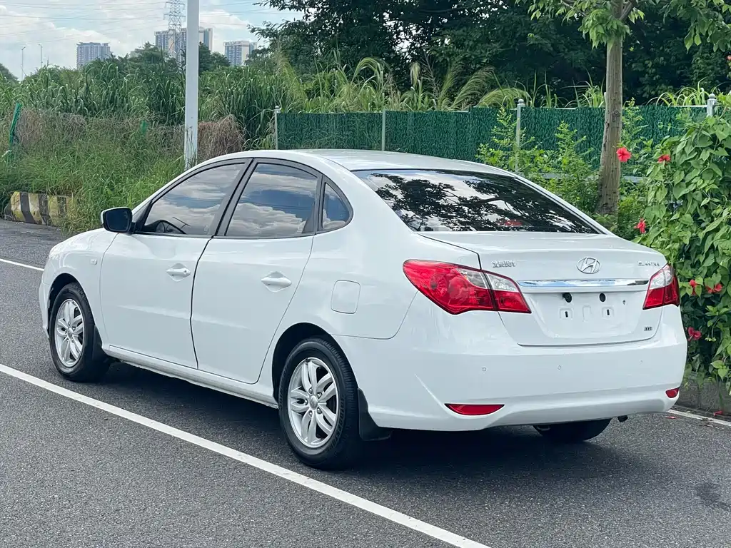 Hyundai Elantra 2014