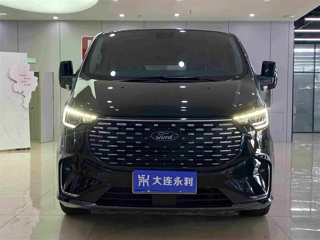 Ford Tourneo 2023 — фото 2