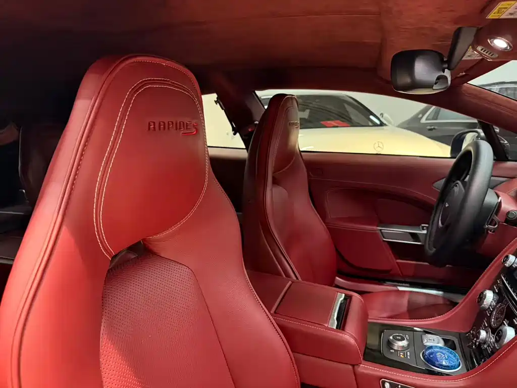 Aston Martin Rapide 2014 — фото 13