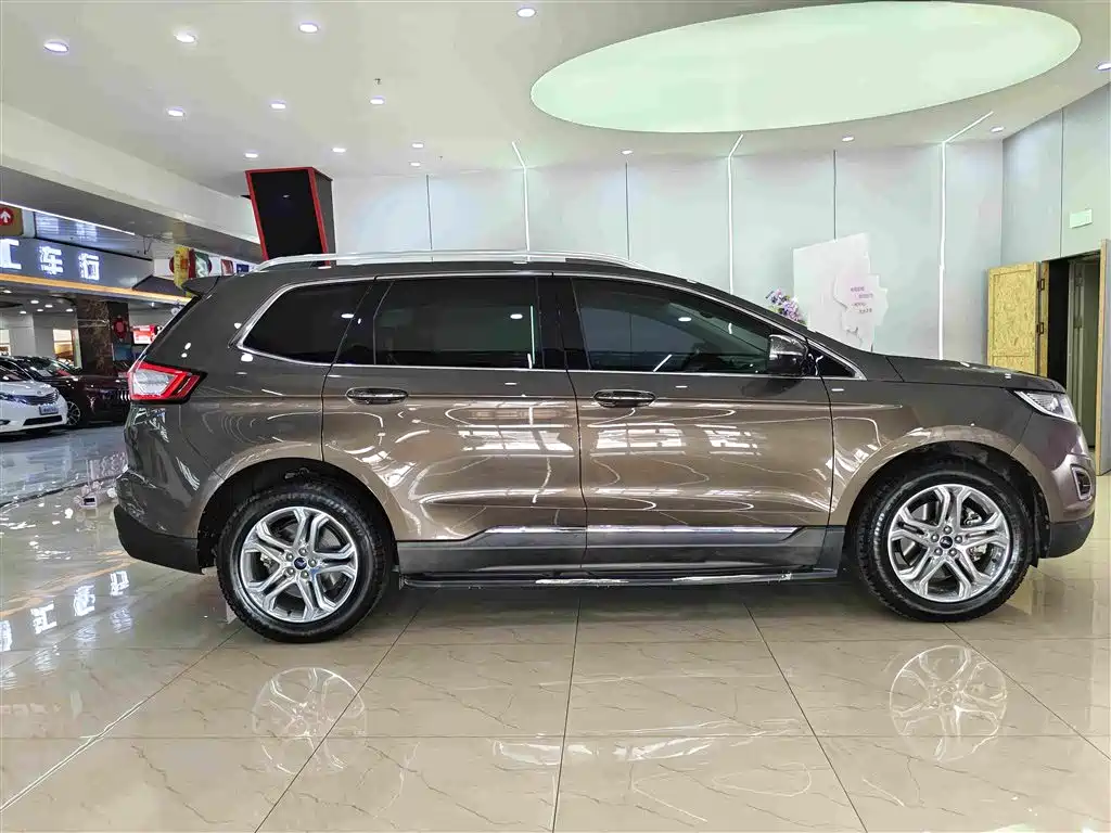 Ford Edge 2016 — фото 8