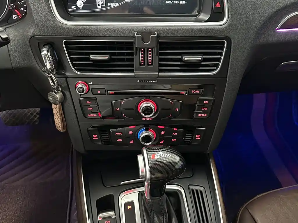 Audi Q5 2017 — фото 10