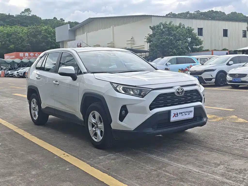 Toyota RAV4 2024