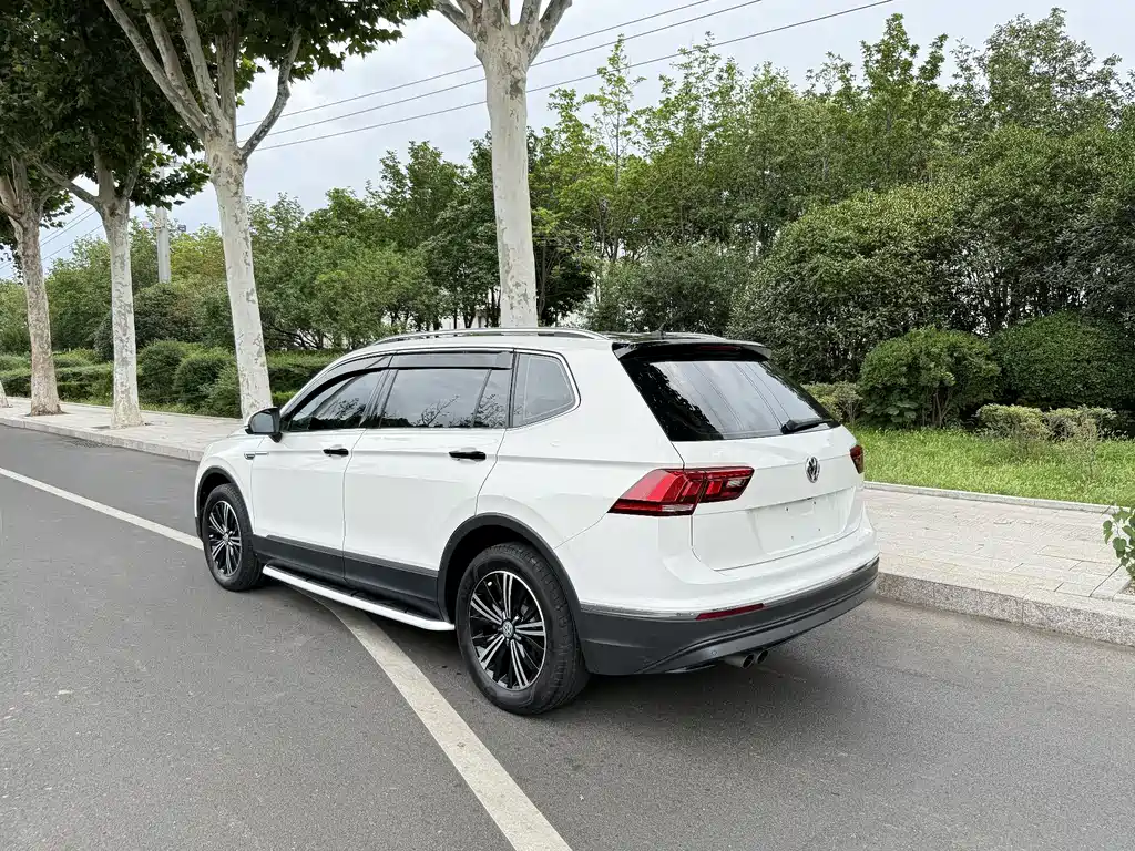 Volkswagen Tiguan L 2020