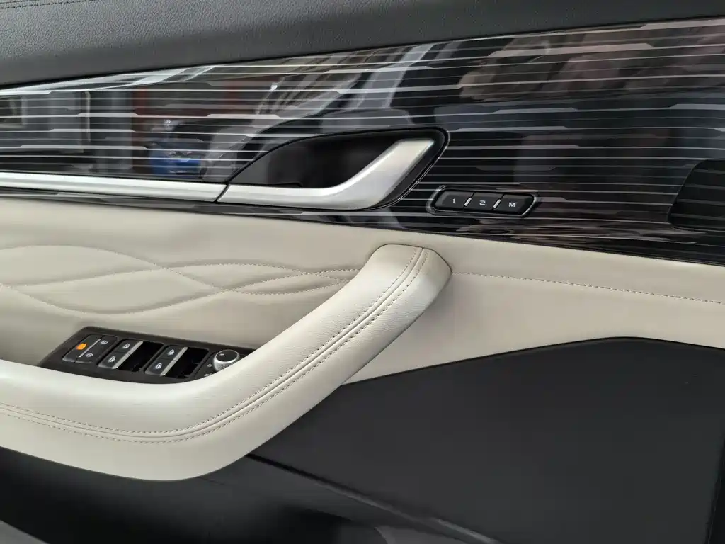Geely Xingyue L 2023 — фото 12