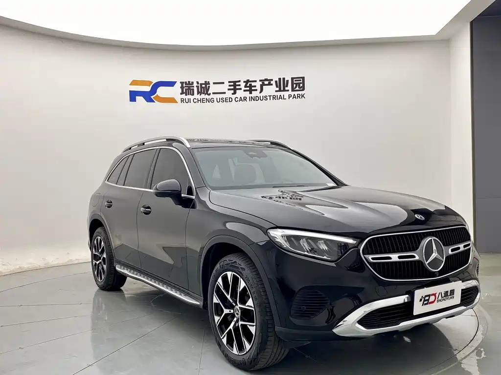 Mercedes-Benz GLC 2025