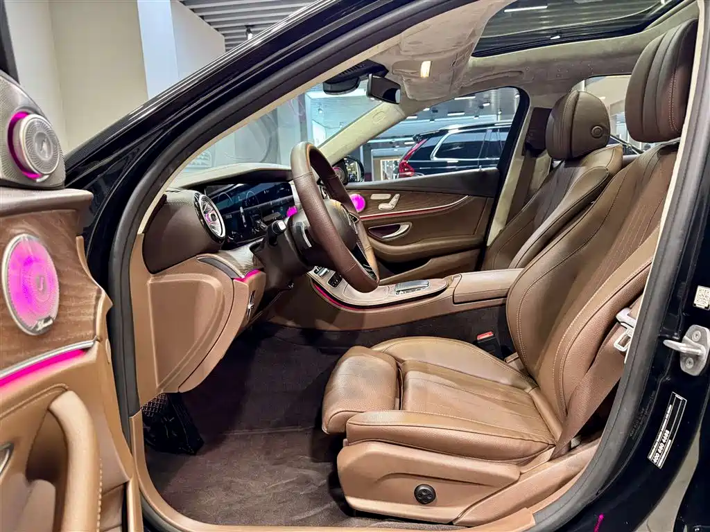 Mercedes-Benz E-Class 2022 — фото 17