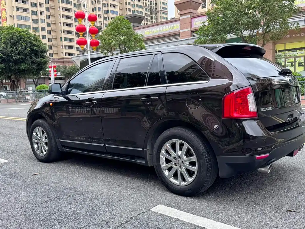 Ford Edge 2015 — фото 11