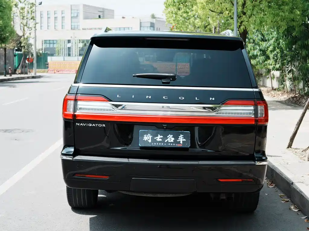 Lincoln Navigator 2019 — фото 14