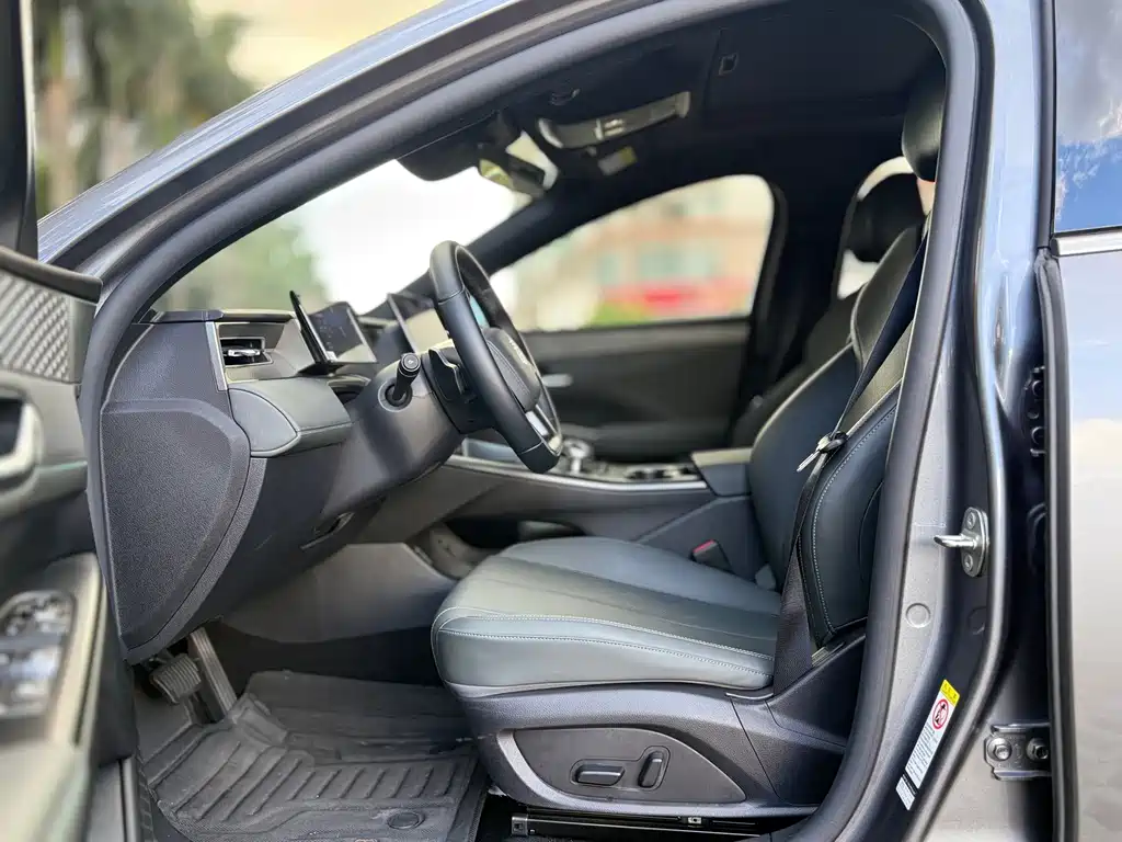 BYD Qin PLUS 2025 — фото 11